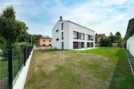 Prodej rodinného domu 218 m², pozemek 455 m² Bříšťanská, Praha - Horní Počernice