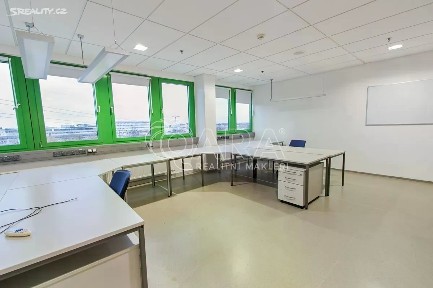 Pronájem kanceláře 700 m² Sárská, Praha - Třebonice