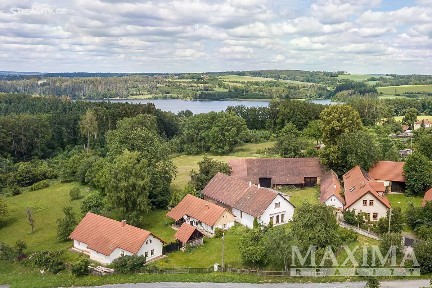 Prodej rodinného domu 147 m², pozemek 6131 m² Dolní Kralovice - Střítež