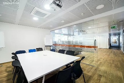 Pronájem kanceláře 1080 m² Ke Štvanici, Praha - Karlín