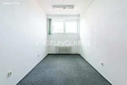 Pronájem kanceláře 18 m² Hartigova, Praha - Žižkov
