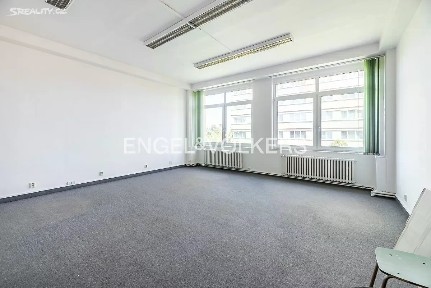 Pronájem kanceláře 36 m² Hartigova, Praha - Žižkov