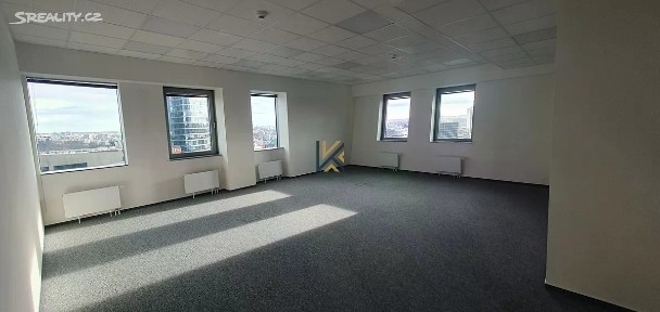Pronájem kanceláře 300 m² Vyskočilova, Praha - Michle