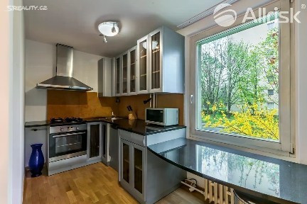 Prodej bytu 3+kk 87 m² Zárybská, Praha - Prosek