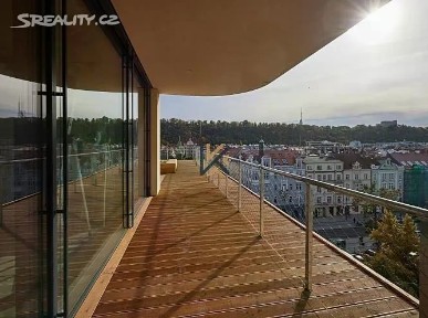 Praha, Praha 8, Karlín, Rohanské nábřeží, 4