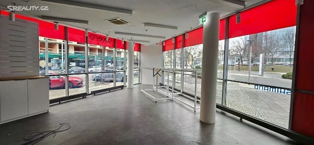 Pronájem kanceláře 478 m² Jankovcova, Praha - Holešovice