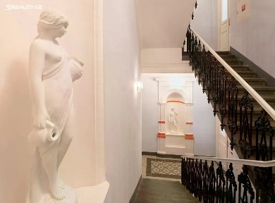 Prodej bytu 2+kk 48 m² Čelakovského sady, Praha - Nové Město