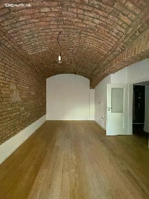 Prodej bytu 1+kk 33 m² Korunní, Praha - Vinohrady