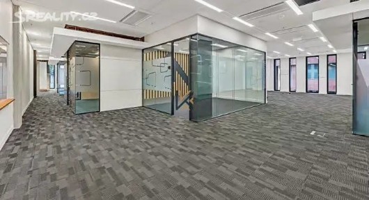 Praha, Praha 6, Dejvice, Evropská, 11