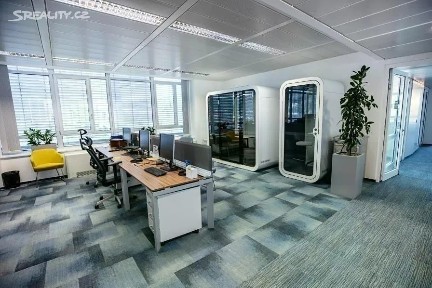 Praha, Praha 6, Dejvice, Evropská, 33b