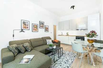 Prodej bytu 2+kk 42 m² Nad Kajetánkou, Praha - Břevnov