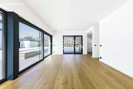 Prodej rodinného domu 182 m², pozemek 701 m²