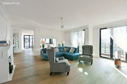 Prodej bytu 5+1 282 m² Na Petynce, Praha - Břevnov