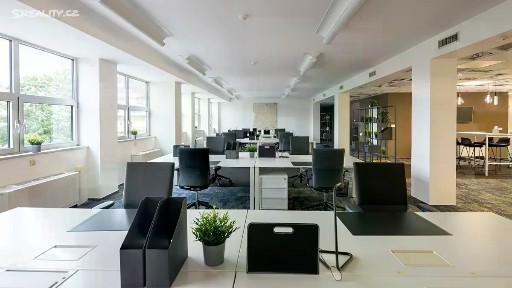 Pronájem kanceláře 405 m² Na Pankráci, Praha - Nusle