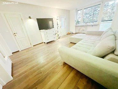 Prodej bytu 4+1 80 m² Vlčkova, Praha - Černý Most