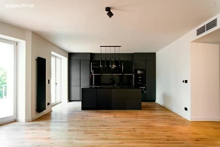 Prodej bytu 5+kk 151 m² Na Cihlářce, Praha - Smíchov