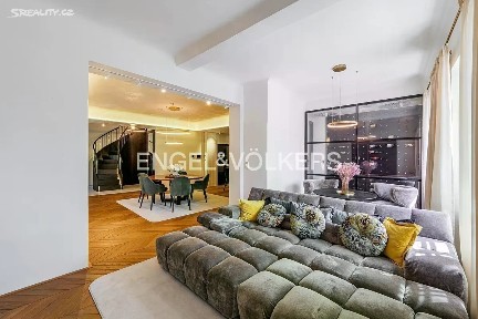 Prodej bytu 2+kk 165 m² Lázeňská, Praha - Malá Strana