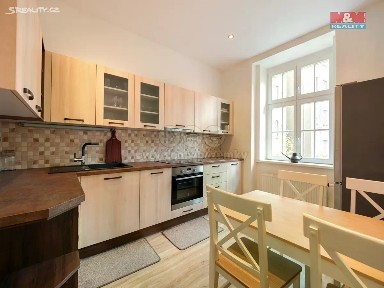 Prodej bytu 3+1 100 m² Veletržní, Praha - Praha 7