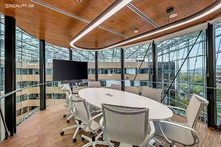 Pronájem kanceláře 1500 m² Mezi Vodami, Praha - Modřany