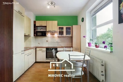 Prodej bytu 3+kk 67 m² K Ládví, Praha - Čimice