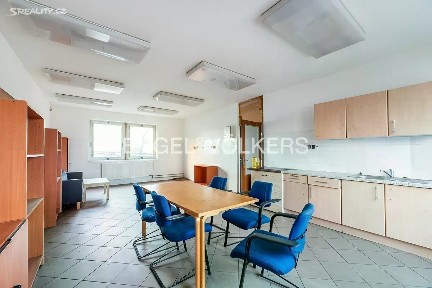 Praha, Praha 10, Uhříněves, Přátelství