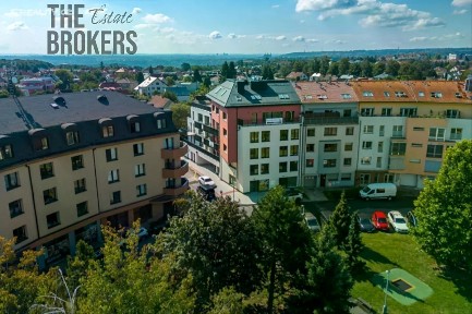 Praha, Praha 6, Suchdol, U hotelu