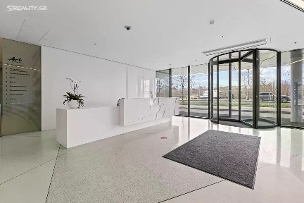 Pronájem kanceláře 1285 m² Argentinská, Praha - Holešovice