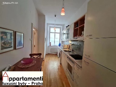 Prodej bytu 2+1 59 m² Vlašská, Praha - Malá Strana