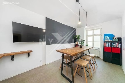 Prodej bytu 3+1 84 m² Bubenská, Praha - Holešovice