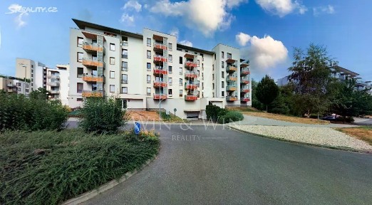 Prodej bytu 2+kk 60 m² Bermanova, Praha - Čakovice