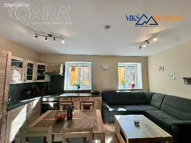 Netvořice, Benešov, Neveklovská