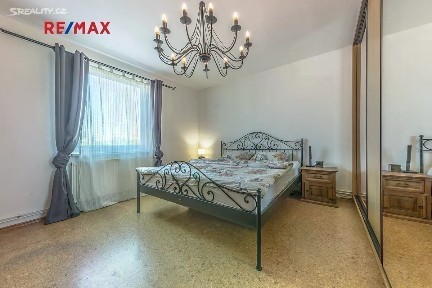 Prodej bytu 4+kk 82 m² Ke stadionu, Praha - Čakovice