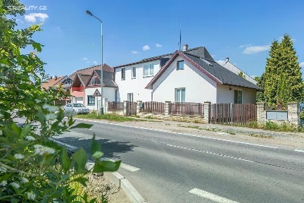 Prodej bytu 3+kk 95 m² Cukrovarská, Praha - Čakovice