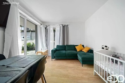 Prodej bytu 2+kk 53 m² Mezilehlá, Praha - Hrdlořezy