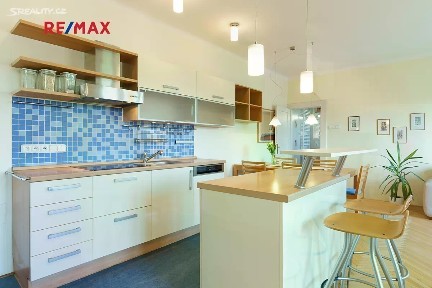 Prodej bytu 4+kk 107 m² Na Farkáně III, Praha - Radlice