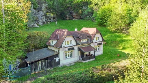 Prodej rodinného domu 232 m², pozemek 2851 m² Kokořín - Kokořínský Důl