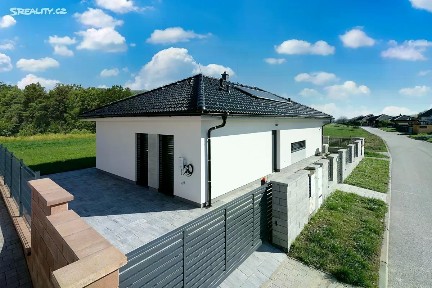 Prodej rodinného domu 102 m², pozemek 621 m² Krakovany