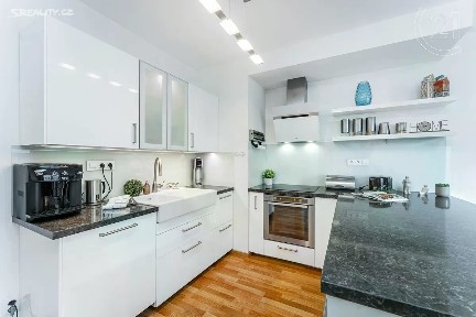 Praha, Praha 3, Strašnice, Zvěřinova