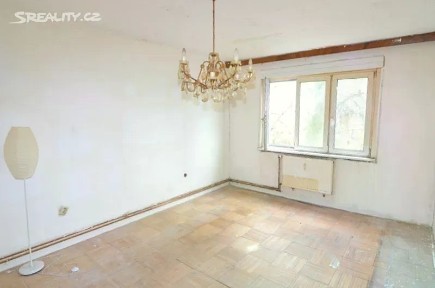 Praha, Praha 10, Strašnice, Na padesátém