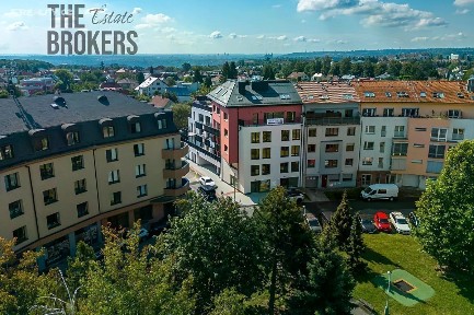 Prodej bytu 5+kk 115 m² U hotelu, Praha - Suchdol
