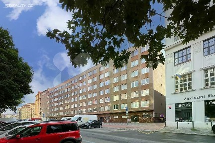 Prodej bytu 3+kk 65 m² Kloboučnická, Praha - Nusle