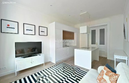 Pronájem bytu 2+kk 54 m² náměstí Jiřího z Poděbrad, Praha - Vinohrady