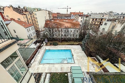 Pronájem bytu 1+kk 38 m² Italská, Praha - Vinohrady