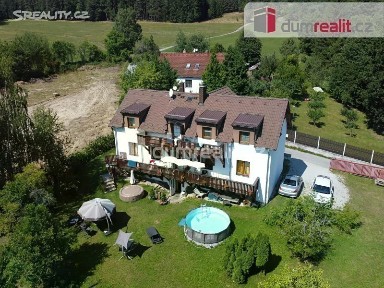 Prodej rodinného domu 334 m², pozemek 2140 m² Zlatá Koruna - Plešovice