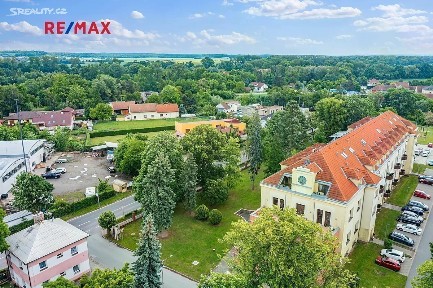 Opatovice nad Labem, Pardubice, Neplachova