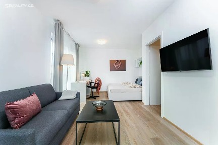 Pronájem bytu 1+kk 40 m² Františka Kováříka, Plzeň - Skvrňany