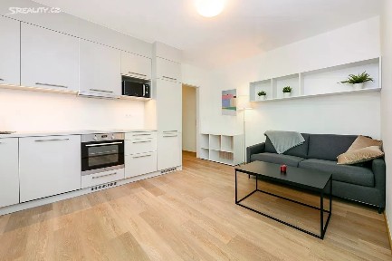 Plzeň, Plzeň-město, Skvrňany, Františka Kováříka, 16