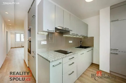 Pronájem bytu 2+1 60 m² Vojanova, Plzeň - Skvrňany