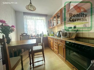 Prodej bytu 3+1 80 m² Kvíčovice