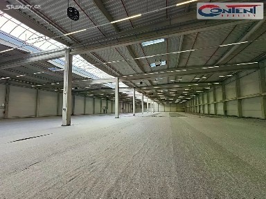 Pronájem skladového prostoru 594 m²